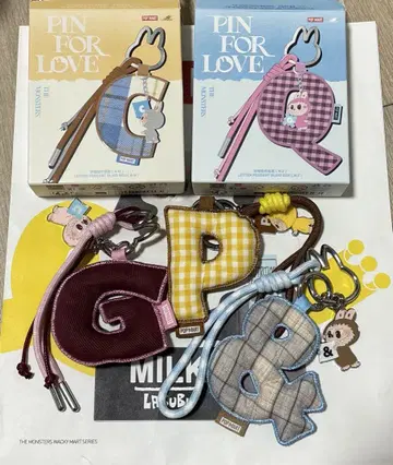 [ the monsters ] pin for love [ G.P.& ]