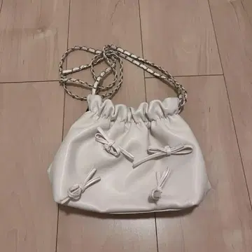 화이트 개더 미니 백