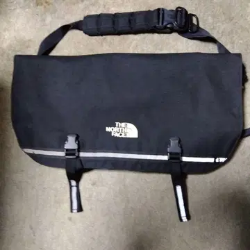 THE NORTH FACE 메신저 백 블랙