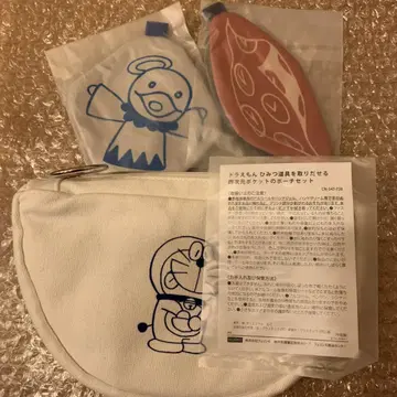 펠리시모 도라에몽 파우치 비밀 도구를 꺼낼 수 있는 사차원 포켓 파우치