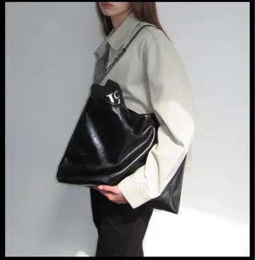 LOW CLASSIC 가죽 라지 백