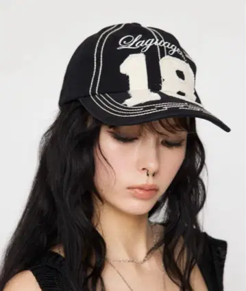즉시 구매 LAGUA GEMNUMBER STITCH 캡