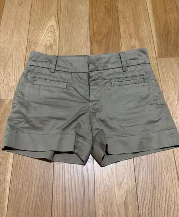 MARK LONA 카키 숏팬츠