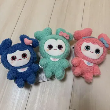 GIGO TWICE 포근포근 앉은 봉제 인형