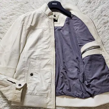 레어 컬러 HUGO BOSS 라이더 자켓 화이트 램 가죽 절개