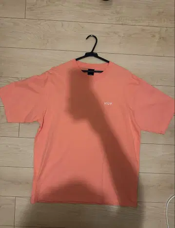 HUF 코랄 핑크 티셔츠