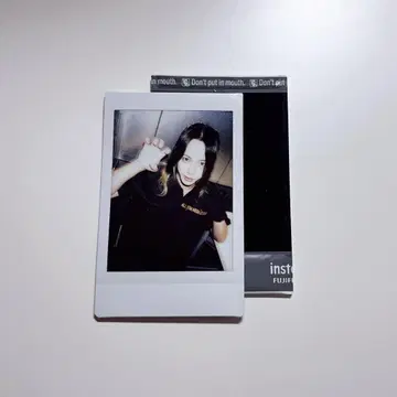 0.1g의 오산 마사키 다이스케 폴라로이드