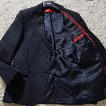 구하기 어려움 HUGO BOSS 테일러드 자켓 퀼팅 안감 올 패턴