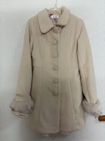 Deary 베이지 롱 코트