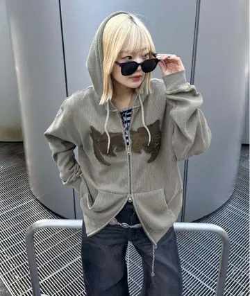 sedacle 패턴 아플리케 가공 서멀 후드티 M