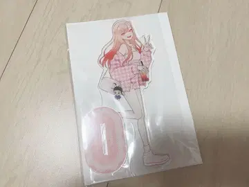 그 비스크돌은 사랑을 한다 전 빅 아크릴 스탠드 핑크 코디