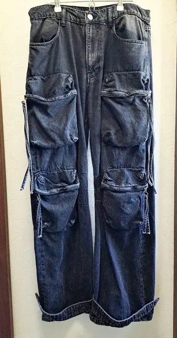 [ 새상품급 ] ZARA 포켓 디테일 데님 카고 팬츠 EU40
