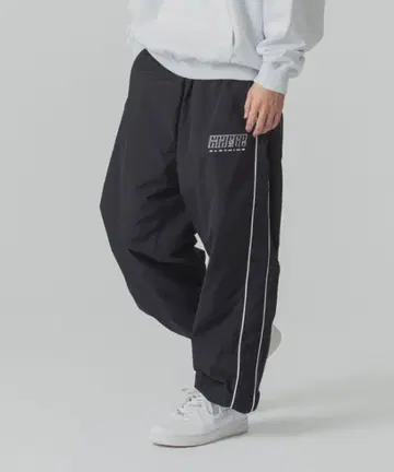 X-LARGE NYLON TRACK PANTS XL