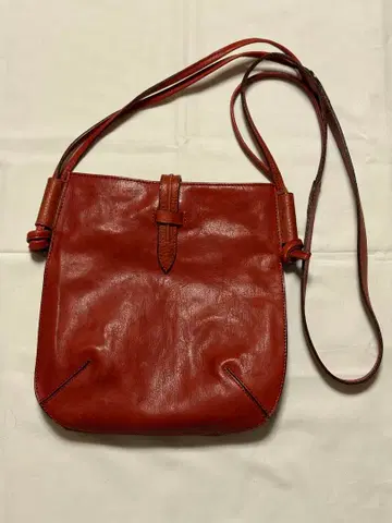 Dakota 가죽 빨간색 숄더백