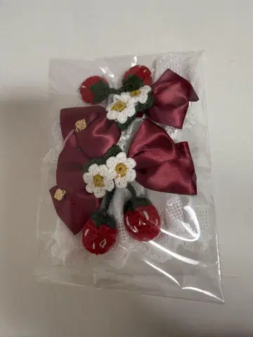 Baby 흔들흔들 딸기 소매멈춤 크림슨