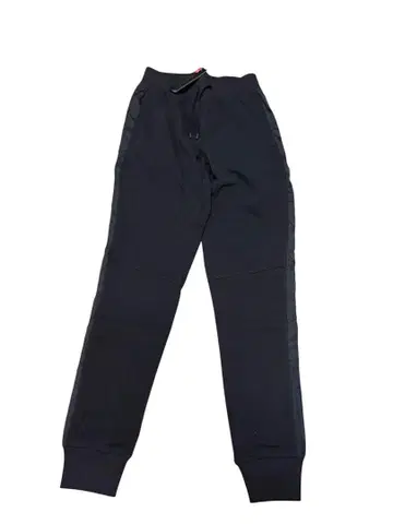 원가 1만 엔 초특가 반값 이하 Under Armour 블랙 맨투맨 SM