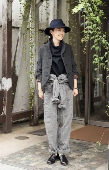 nest Robe 울 스트라이프 자켓