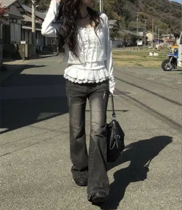 anyonemore 조안 블랙 데님 워싱 부츠컷 팬츠