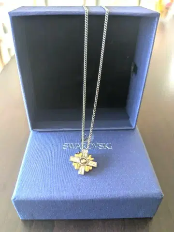 Swarovski 스와로스키 크로스 모티브 목걸이