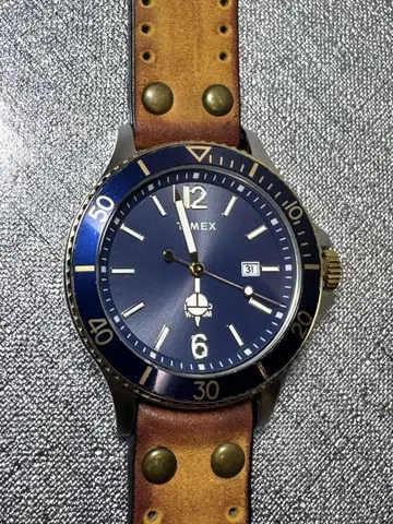 초레어 손목시계 TIMEX 블루 다이얼 가죽 벨트 새상품