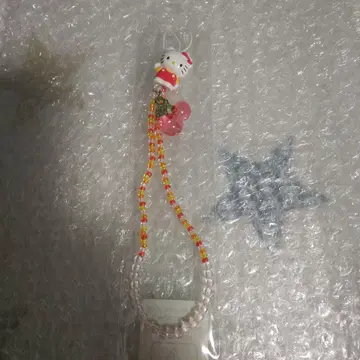 산리오 헬로키티 스트랩 체리
