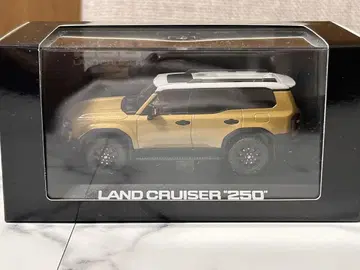1/43 TOYOTA LAND CRUISER 250 미니카