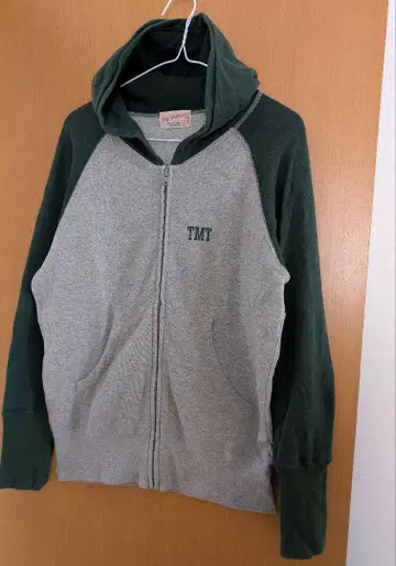 TMT 래글런 후드티