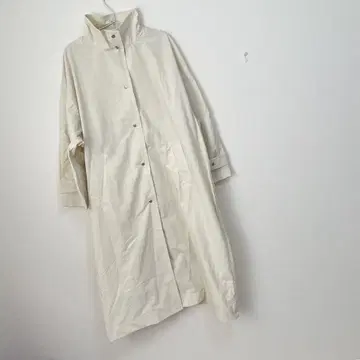 로리즈팜 칼 스탠드 코트