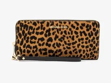 MICHEAL KORS 레오파드 무늬 장지갑 새상품급!