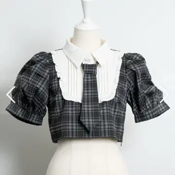 pium 넥타이 포함 스퀘어 프릴 상의 블랙 체크