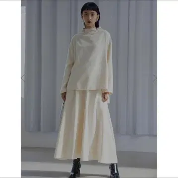 AMERI CORDUROYS FLARE SKIRT