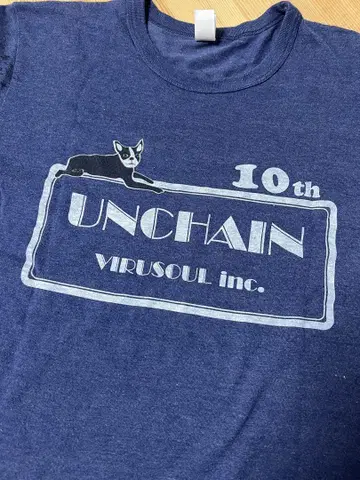UNCHAIN 투어 T셔츠 사인 포함