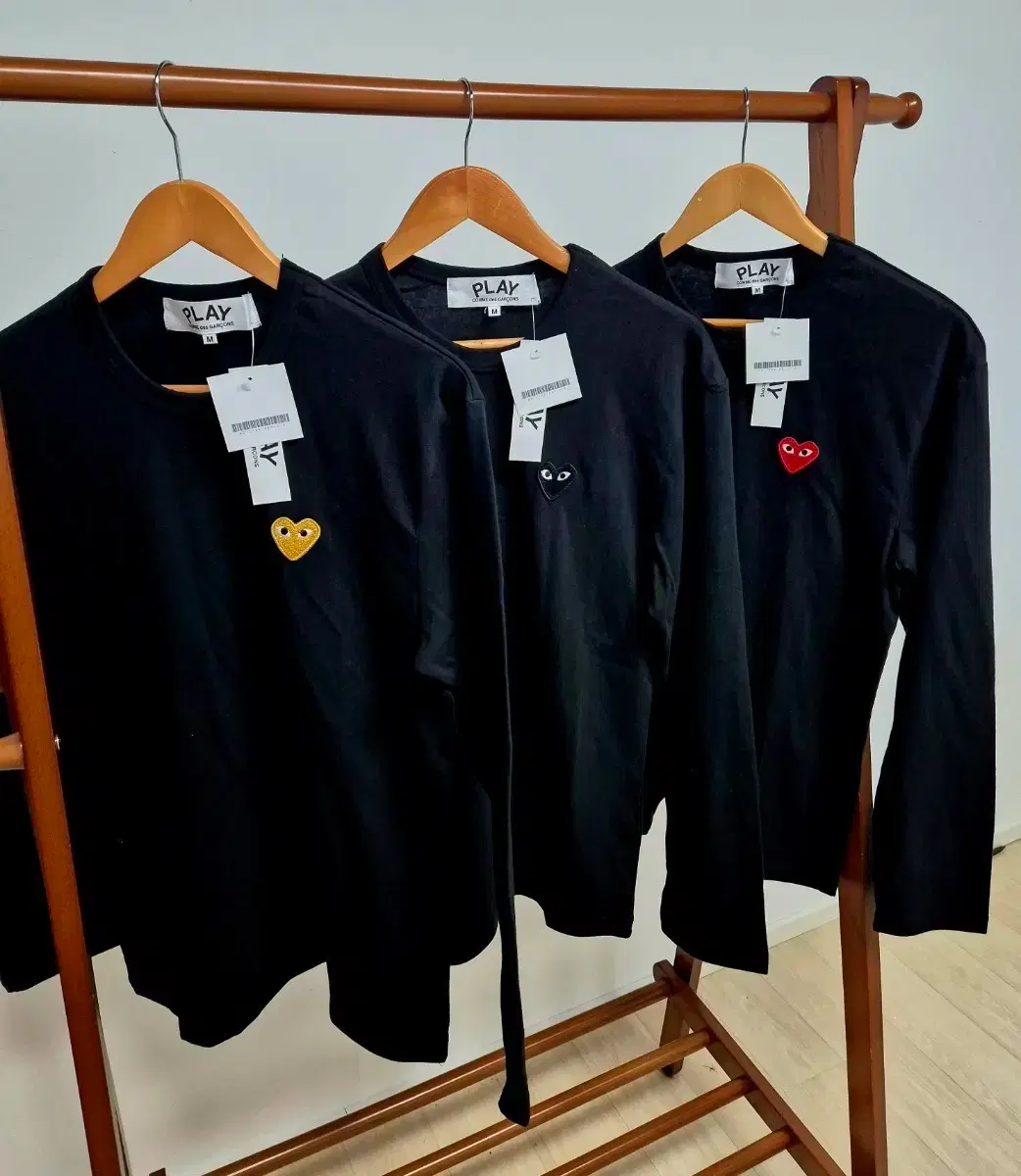 Comme des Garçons long-sleeved, unisex, brand new, quick sale