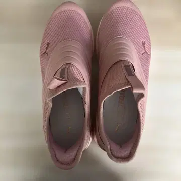 PUMA 핑크 슬립온 스니커즈