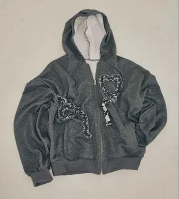 idem 이뎀 heart frill hoodie