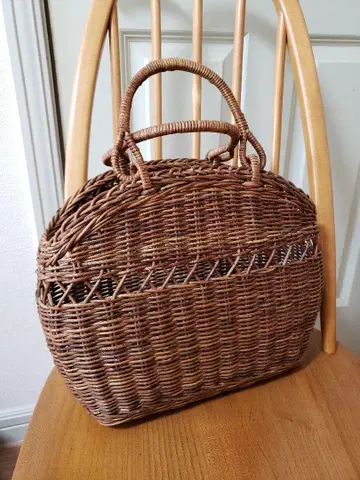 아케비 바스켓백