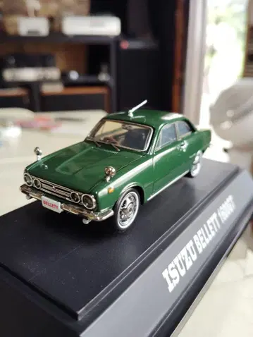 에브로 1/43 이스즈 베레트 1600GT 올드카