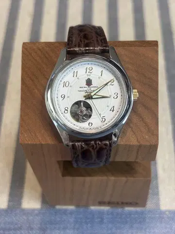CITIZEN 프리웨이 트래디셔널 클럽 UAEO
