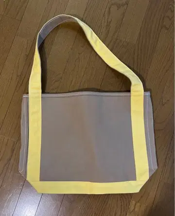 TEMBEA 토트백 옐로우 컬러 차콜