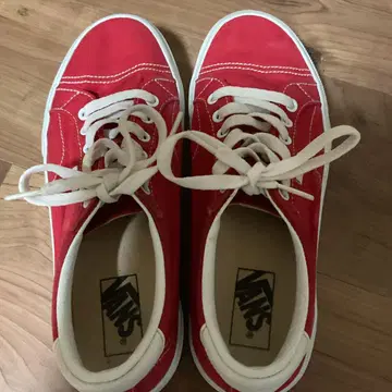 VANS 레드 스니커즈