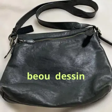 *:. 세련된 블랙 가죽 숄더백 beaudessin