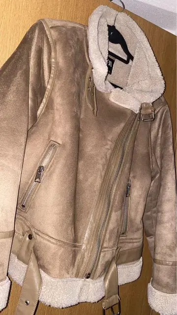 ZARA 무스탕 자켓