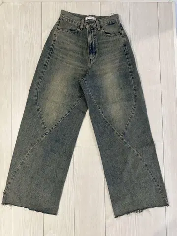 Moussy 하이웨스트 와이드 레그 데님