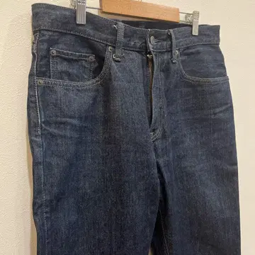 테이퍼드 데님