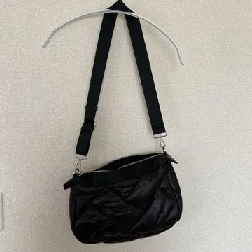 ZARA 블랙 퀼팅 숄더백