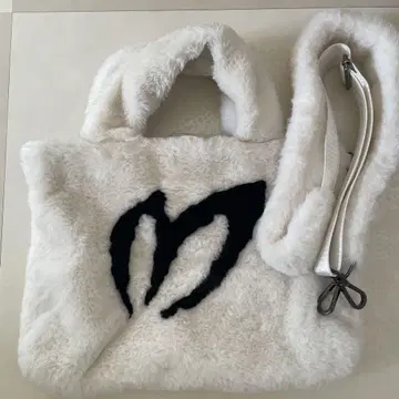 MASTER BUNNY EDITION 숄더백