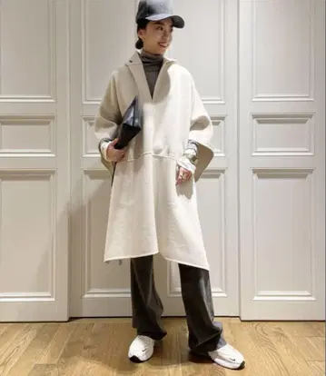 MUSE de Deuxieme classe victorian 판초