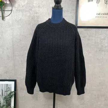 [ 새상품급 ] UNIQLO 니트 스웨터 S 블랙 두꺼운 원단 여성용