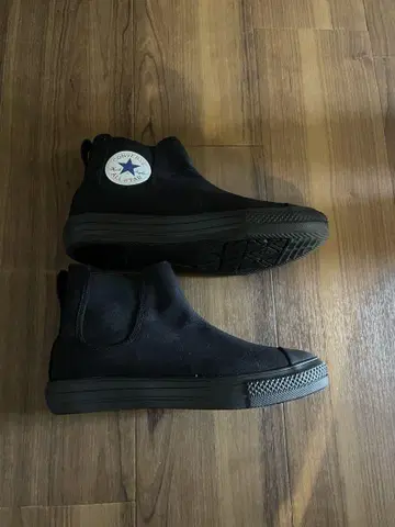 Converse 블랙 하이컷 스니커즈