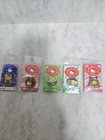 지역 한정 키티 핀 배지 세트